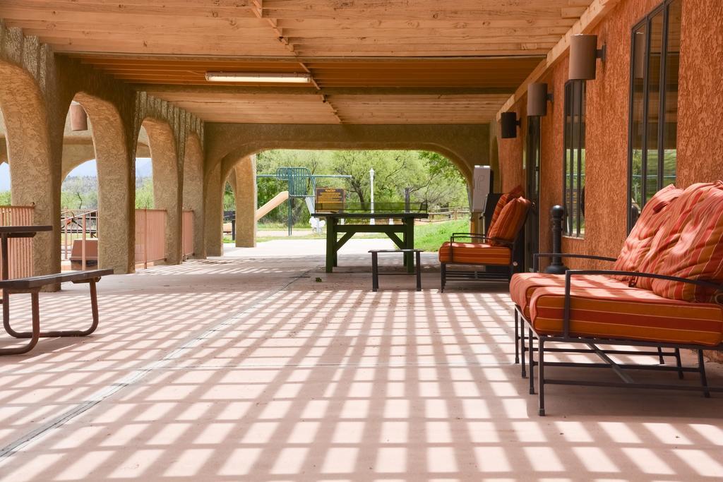 Verde Valley Studio Park Model Cabin 16 Cottonwood Exterior photo